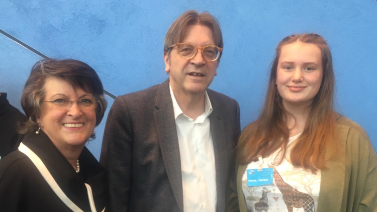 <p>Student Anna Rhodes with&nbsp;Catherine Bearder MEP and Guy Verhofstadt MEP</p>