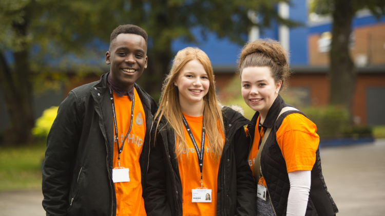 <p>&nbsp;Student ambassadors ready to greet prospective students and parents</p>